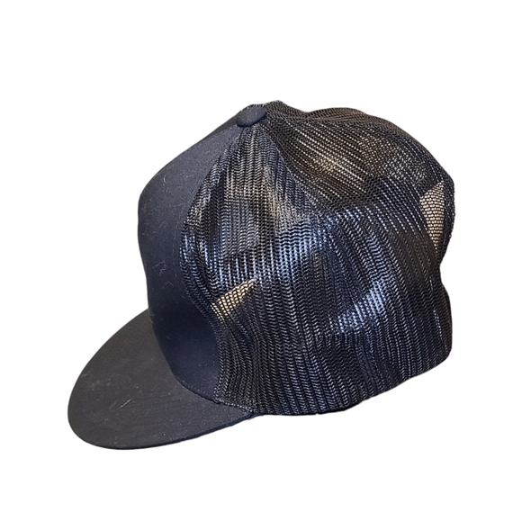 SnapBack Hat Adult Black Yupoong The Classics Acorns Logo - Picture 3 of 5